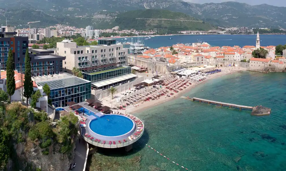 Avala Hotel Budva 01