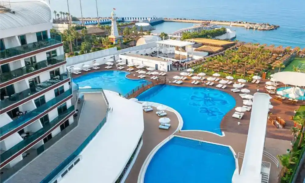 Hotel Rubi Platinum Sign